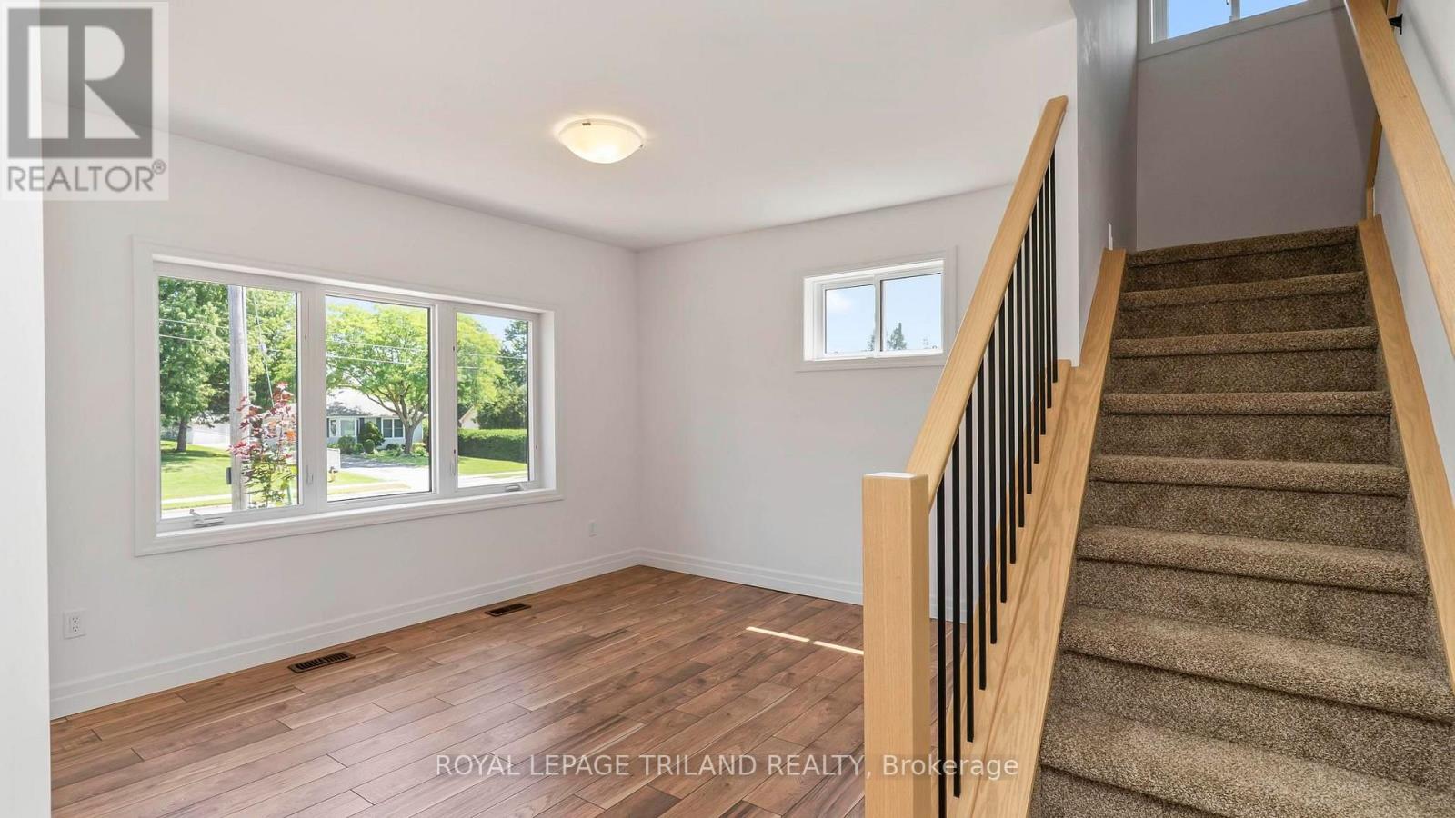 114 Fairview Avenue, St. Thomas, Ontario  N5R 4X6 - Photo 10 - X13656500