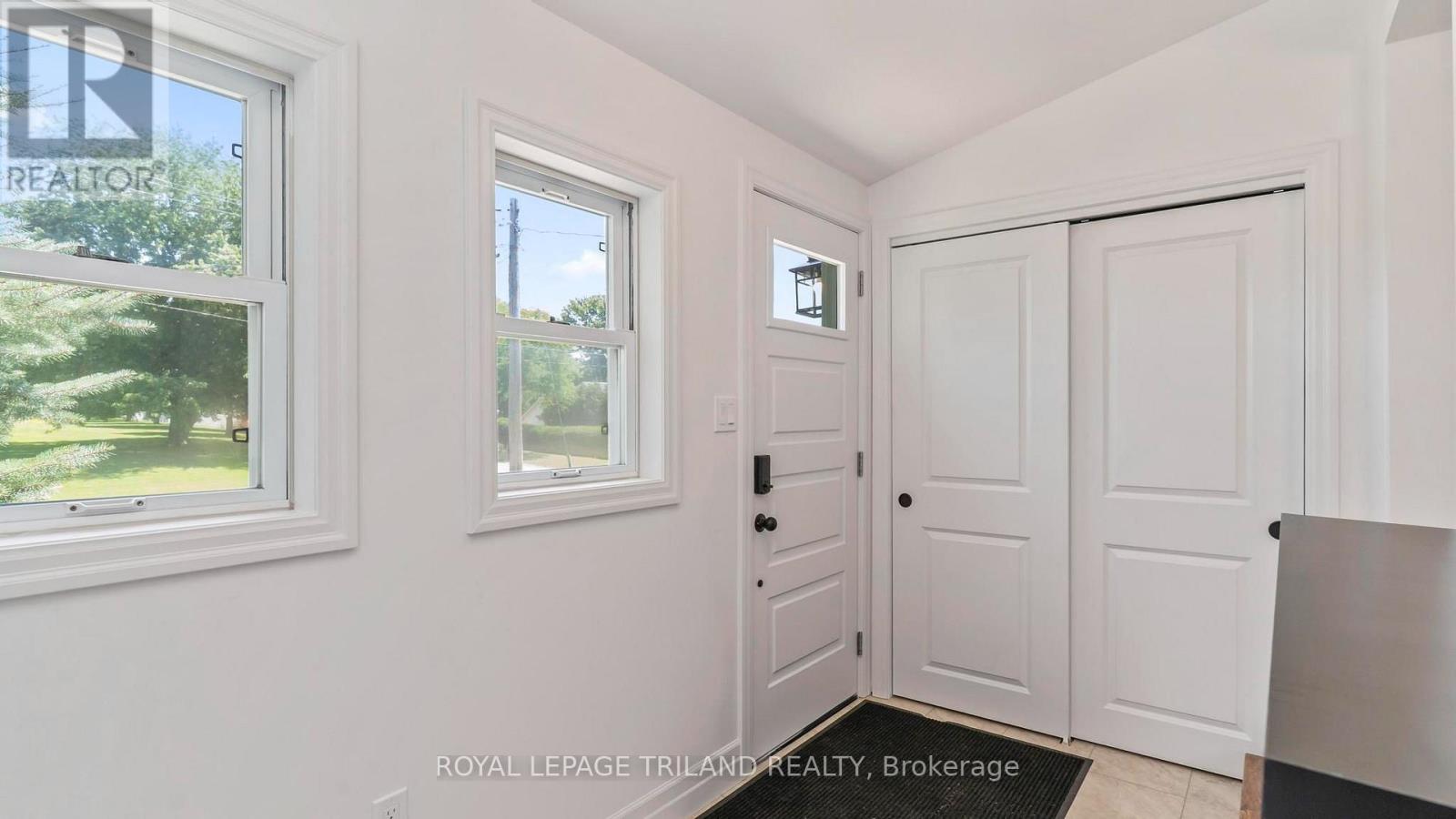 114 Fairview Avenue, St. Thomas, Ontario  N5R 4X6 - Photo 5 - X13656500
