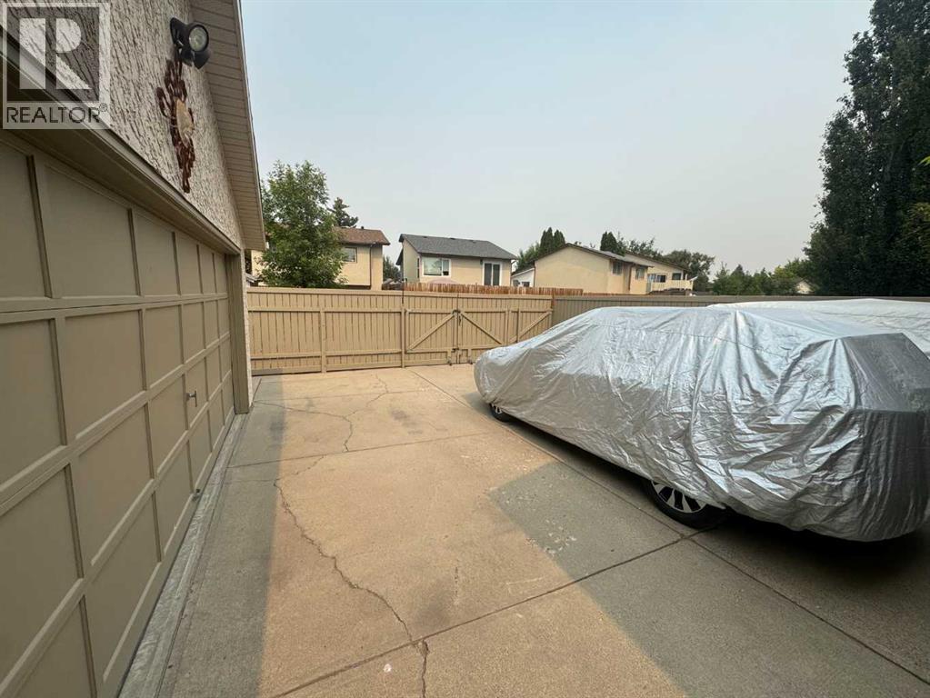 41 Simon Fraser Boulevard W, Lethbridge, Alberta  T1K 4R1 - Photo 37 - A2325178