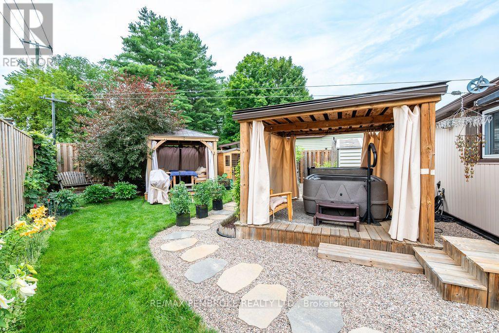 890 Lea Street, Pembroke, Ontario  K8A 6H7 - Photo 27 - X13656356