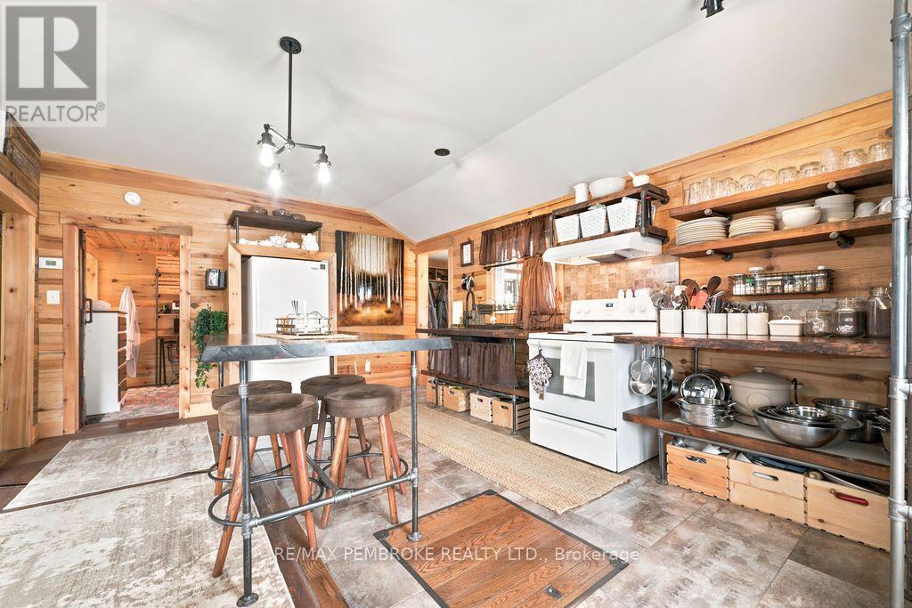 890 Lea Street, Pembroke, Ontario K8A 6H7 - Photo 5 - X13656356