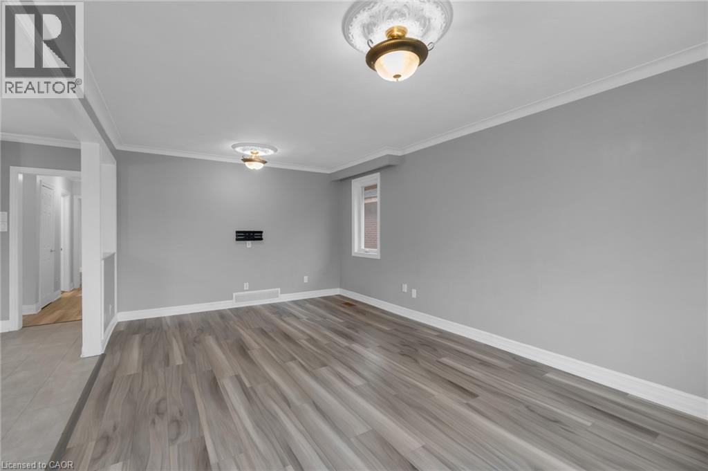 197 Troy Street, Mississauga, Ontario  L5G 1S9 - Photo 12 - 40846347