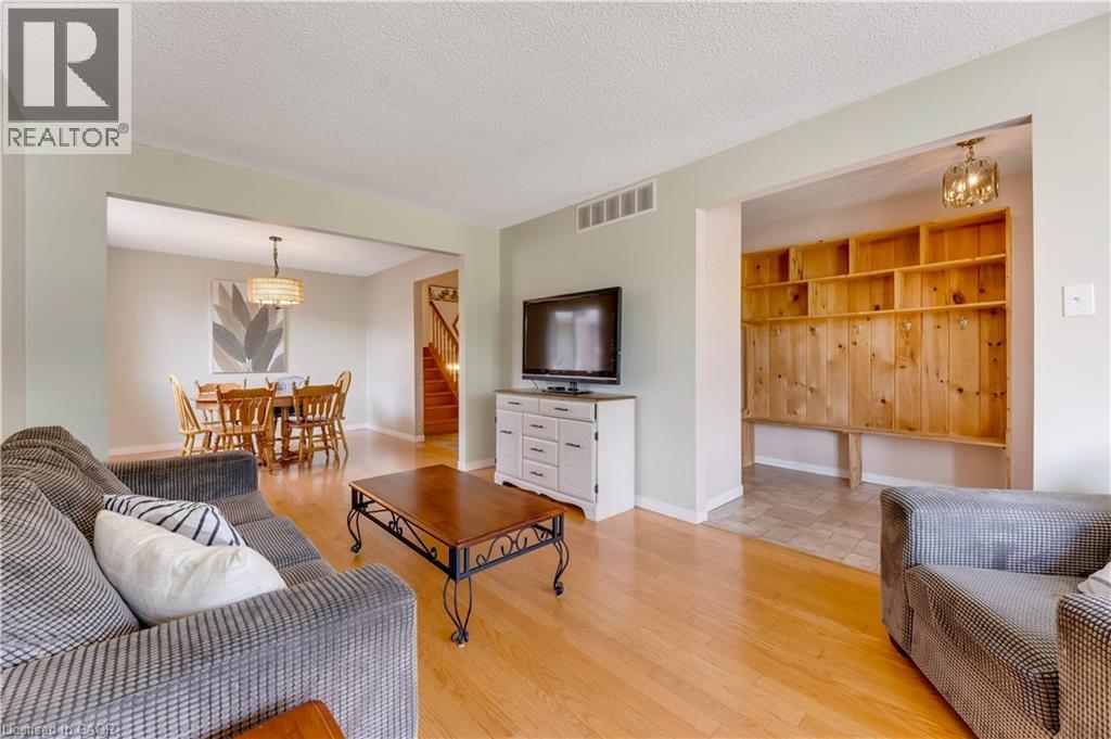 131 Brierdale Drive, Kitchener, Ontario  N2A 3S8 - Photo 6 - 40850199