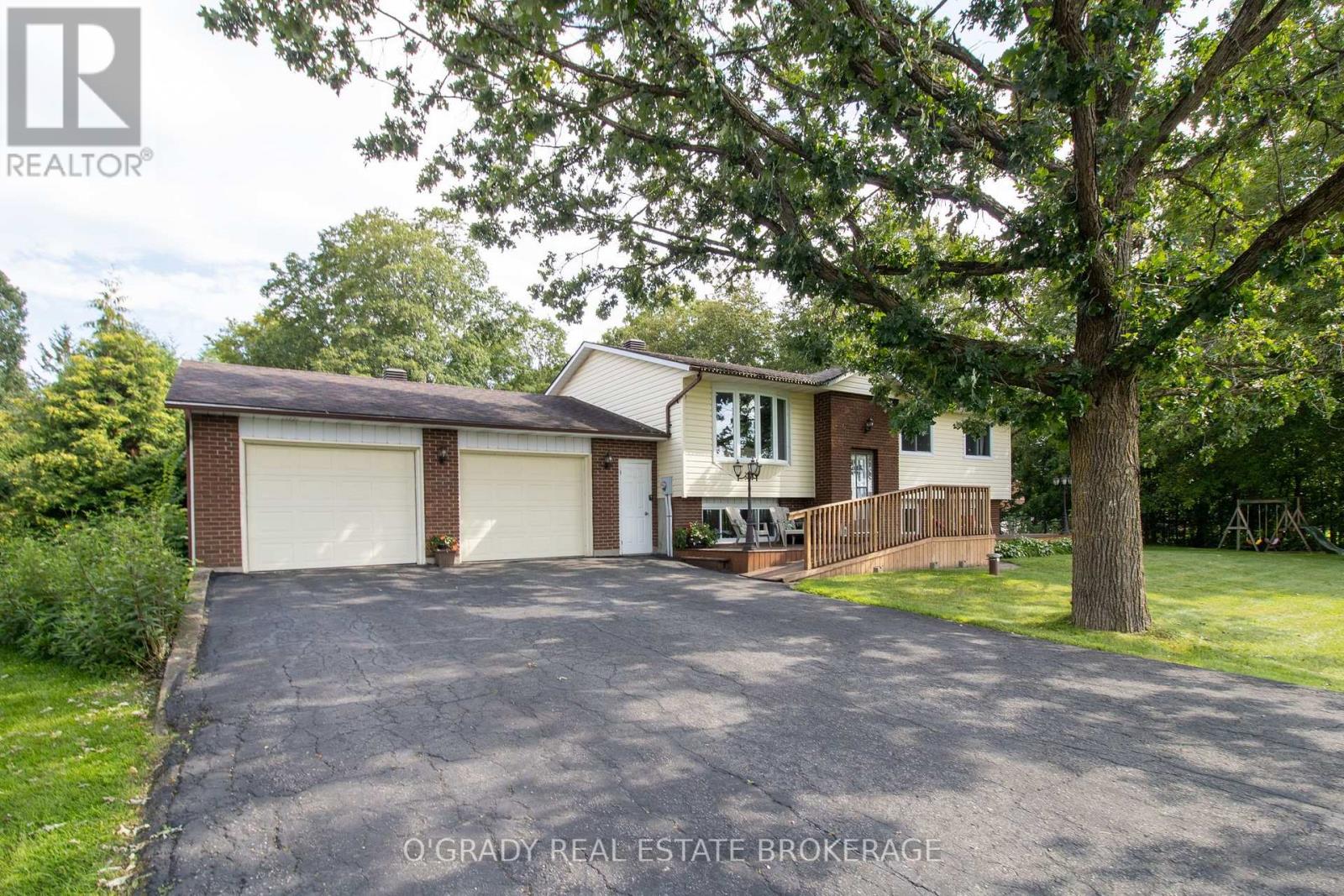 5217 Algonquin Road, Augusta, Ontario K6V 5T2 - Photo 2 - X13656464