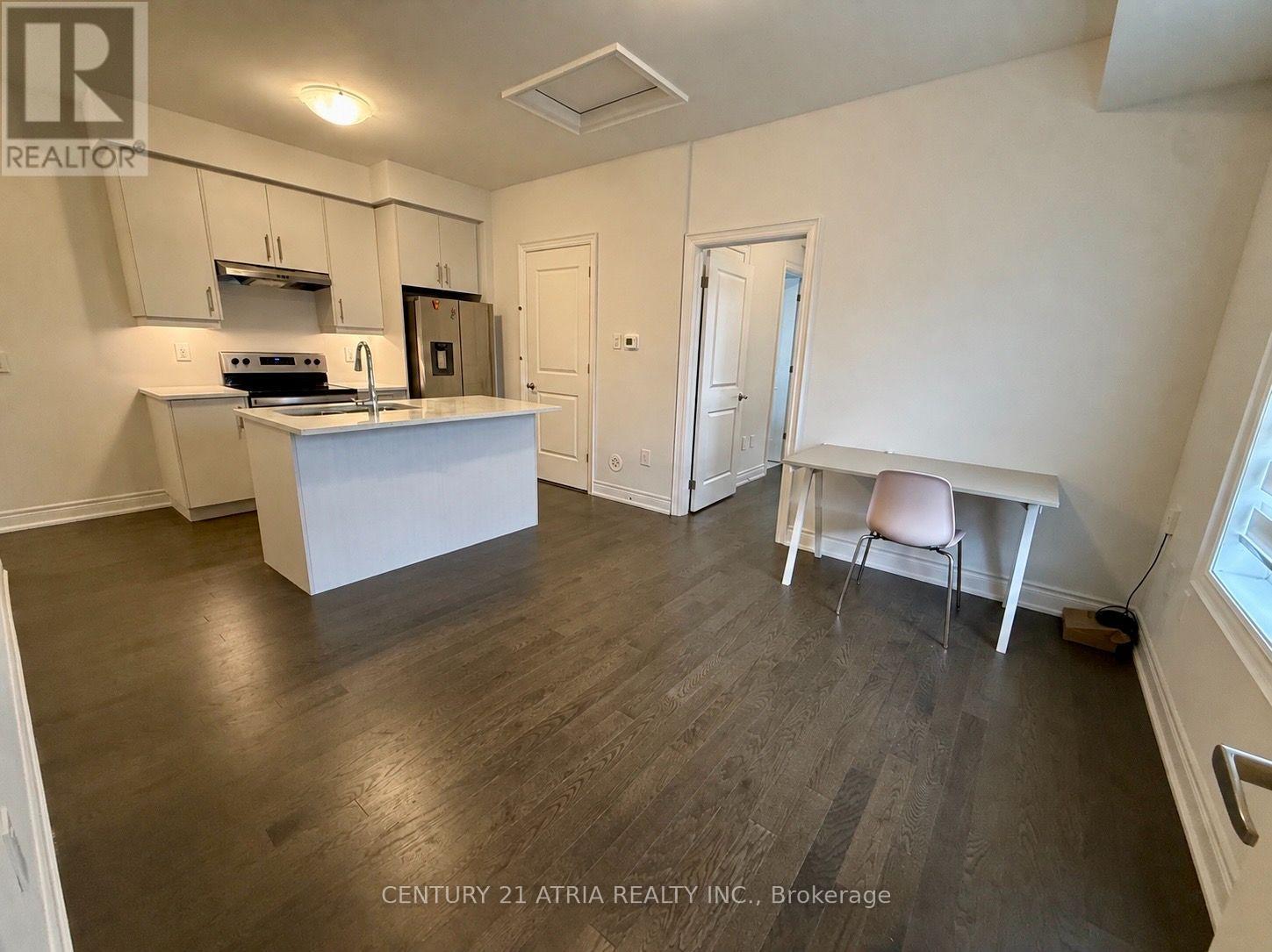 Coach Hse - 10 Fred Lablanc Drive, Markham, Ontario L6B 1R8 - Photo 2 - N13650044