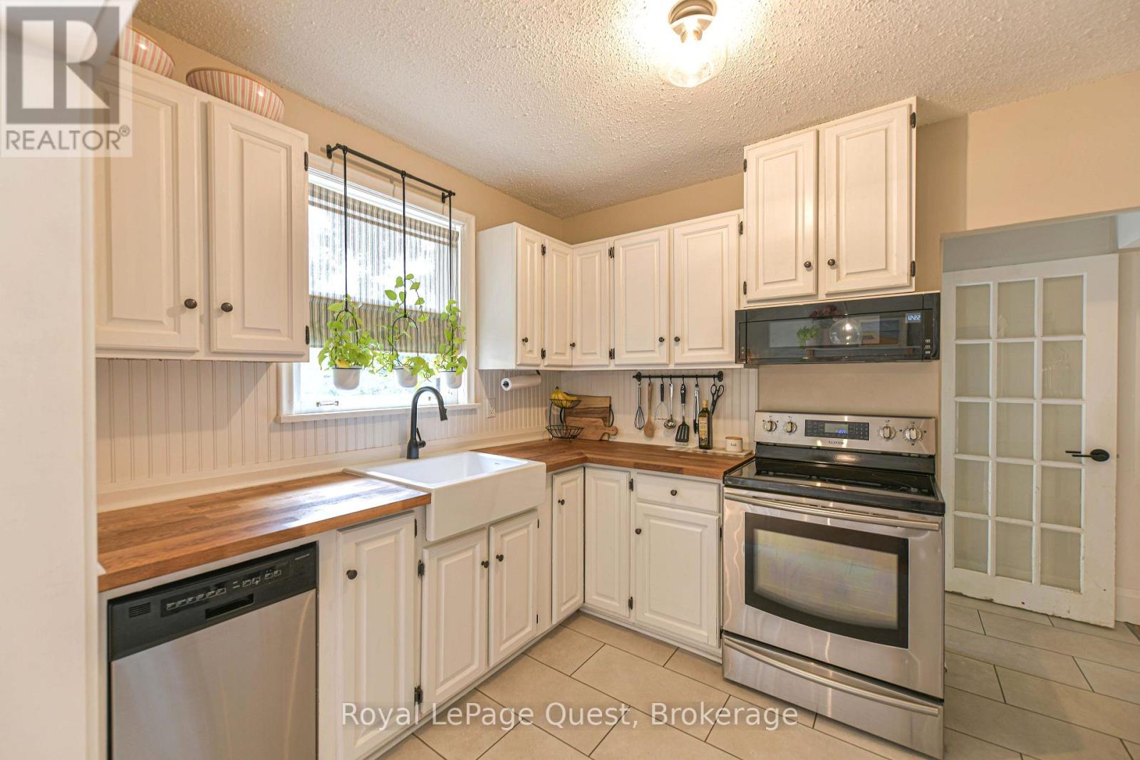 5 Karen Crescent, Orillia, Ontario  L3V 3H2 - Photo 8 - S13656420