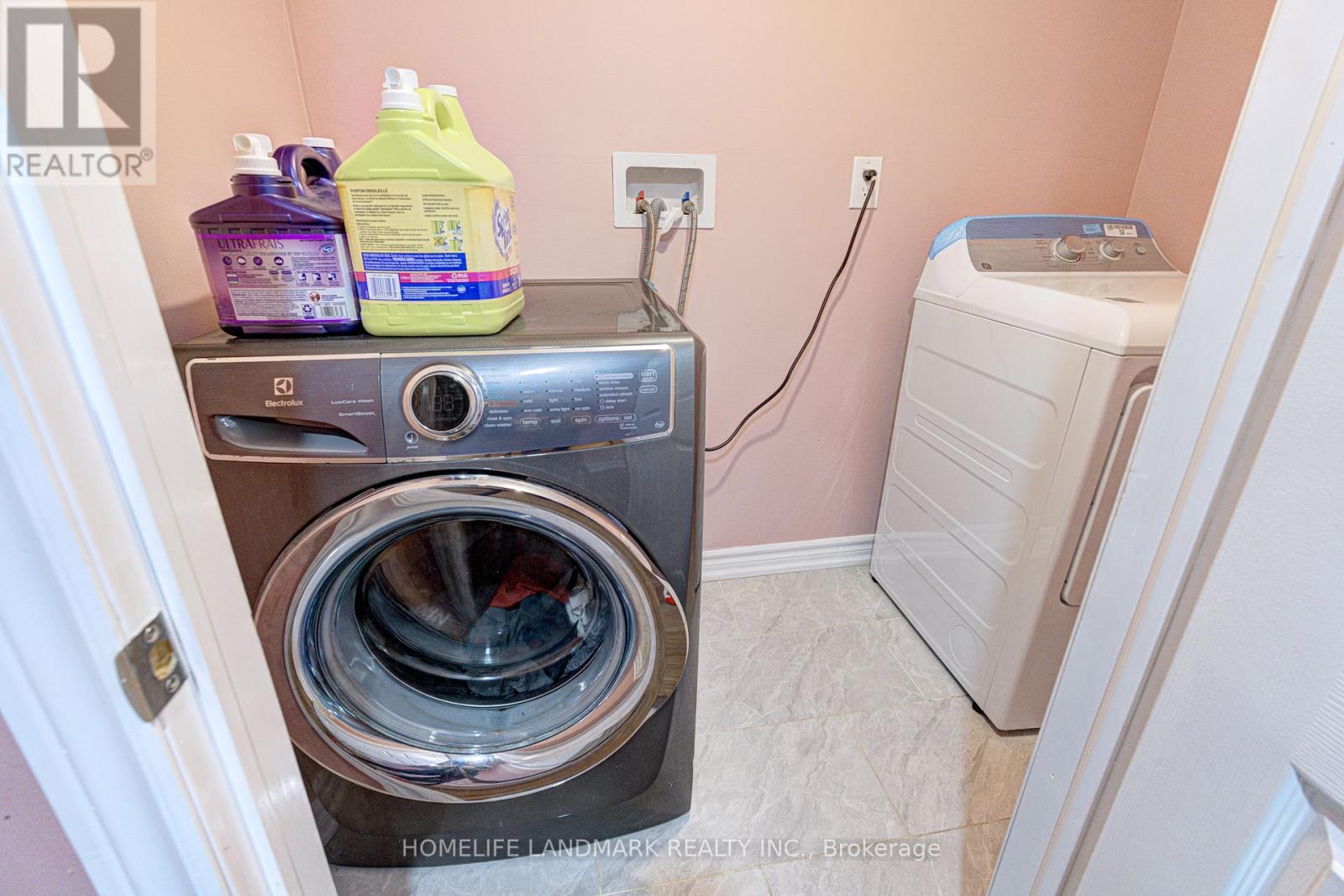 1192 Prestonwood Crescent, Mississauga, Ontario  L5V 2V3 - Photo 24 - W13652996