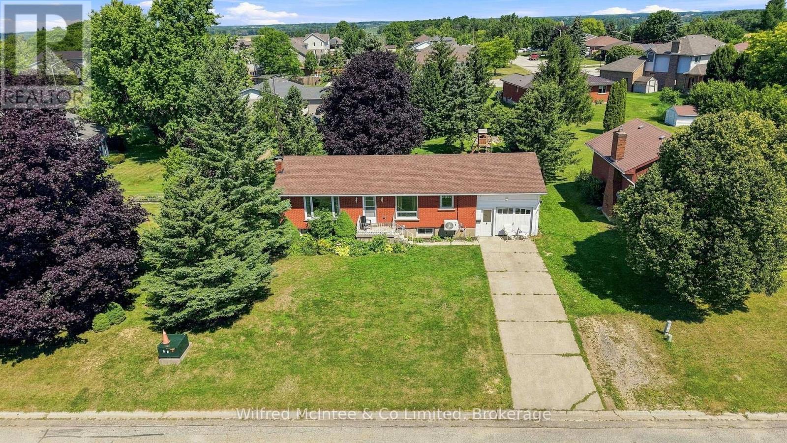 3 Bradley Street, Arran-Elderslie, Ontario  N0G 1L0 - Photo 4 - X13656436