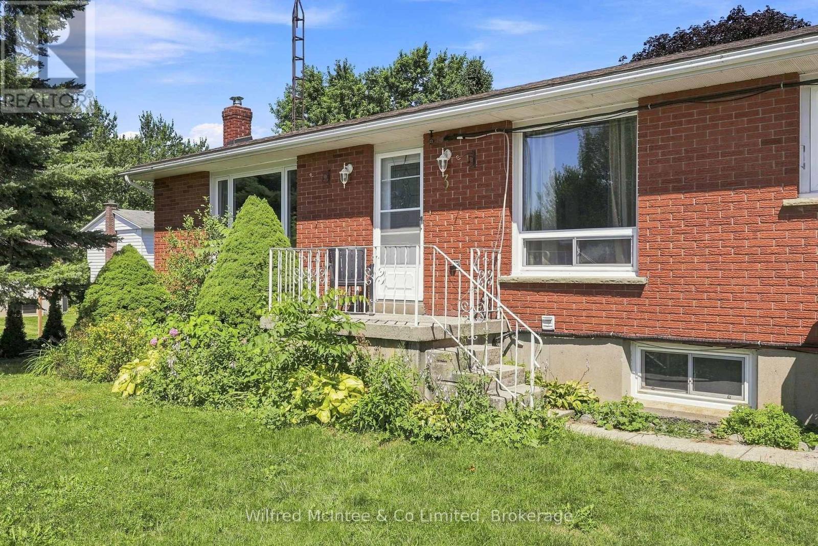 3 Bradley Street, Arran-Elderslie, Ontario  N0G 1L0 - Photo 6 - X13656436