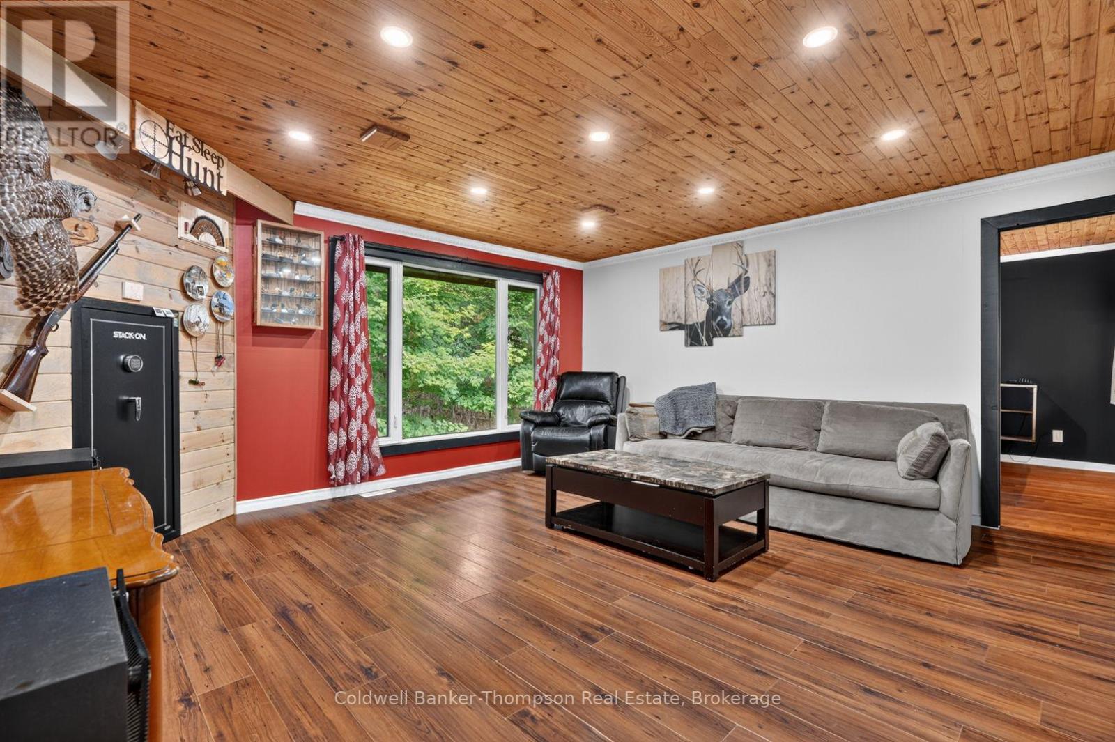 1018 Ashley Lane, Bracebridge, Ontario  P1L 1X1 - Photo 15 - X13656450