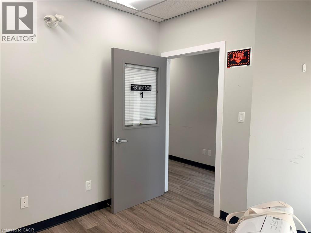 11 Colborne Street N, Simcoe, Ontario  N3Y 3T8 - Photo 3 - 40848362