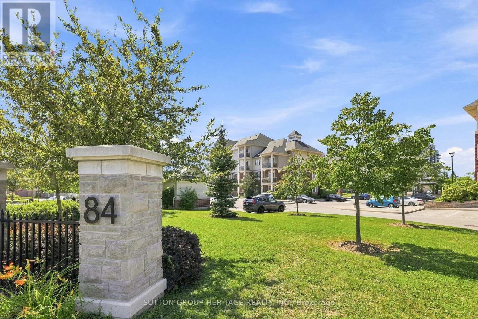 108 - 84 ASPEN SPRINGS DRIVE, Clarington, Ontario
