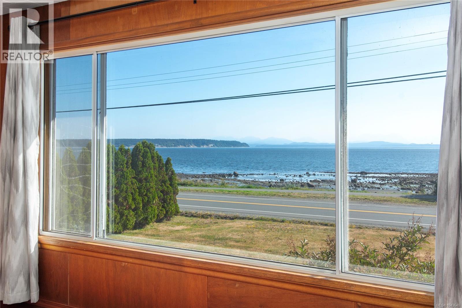 3250 Island Hwy, Campbell River, British Columbia  V9W 1C9 - Photo 2 - 1043640