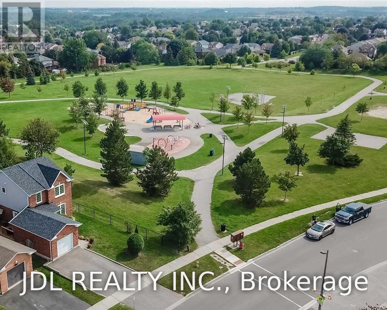 163 Carrick Upper Avenue, Georgina, Ontario L4P 3P2 - Photo 5 - N13656452