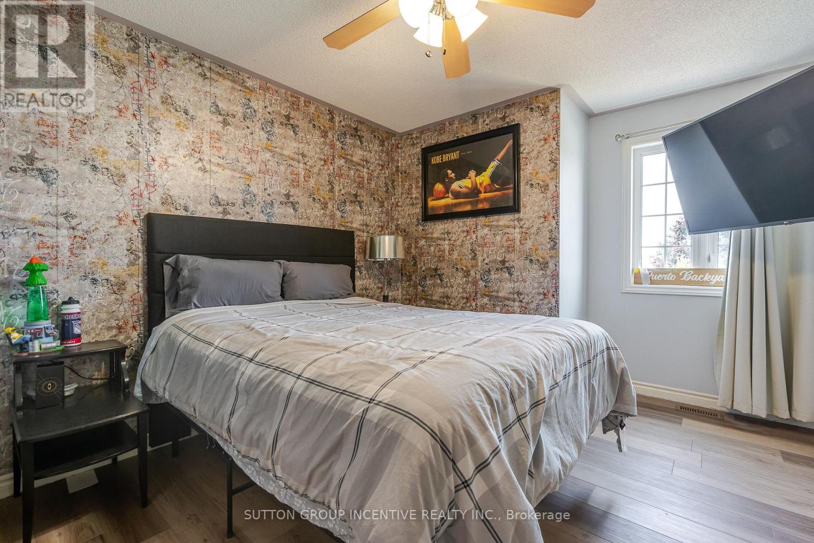 17 Shaina Court, Barrie, Ontario  L4N 9S6 - Photo 23 - S13656392