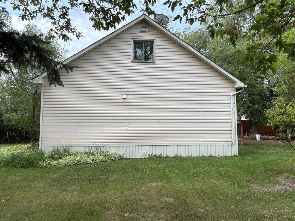 511 Laurier Avenue, Killarney, Manitoba  R0K 1G0 - Photo 3 - 202619850