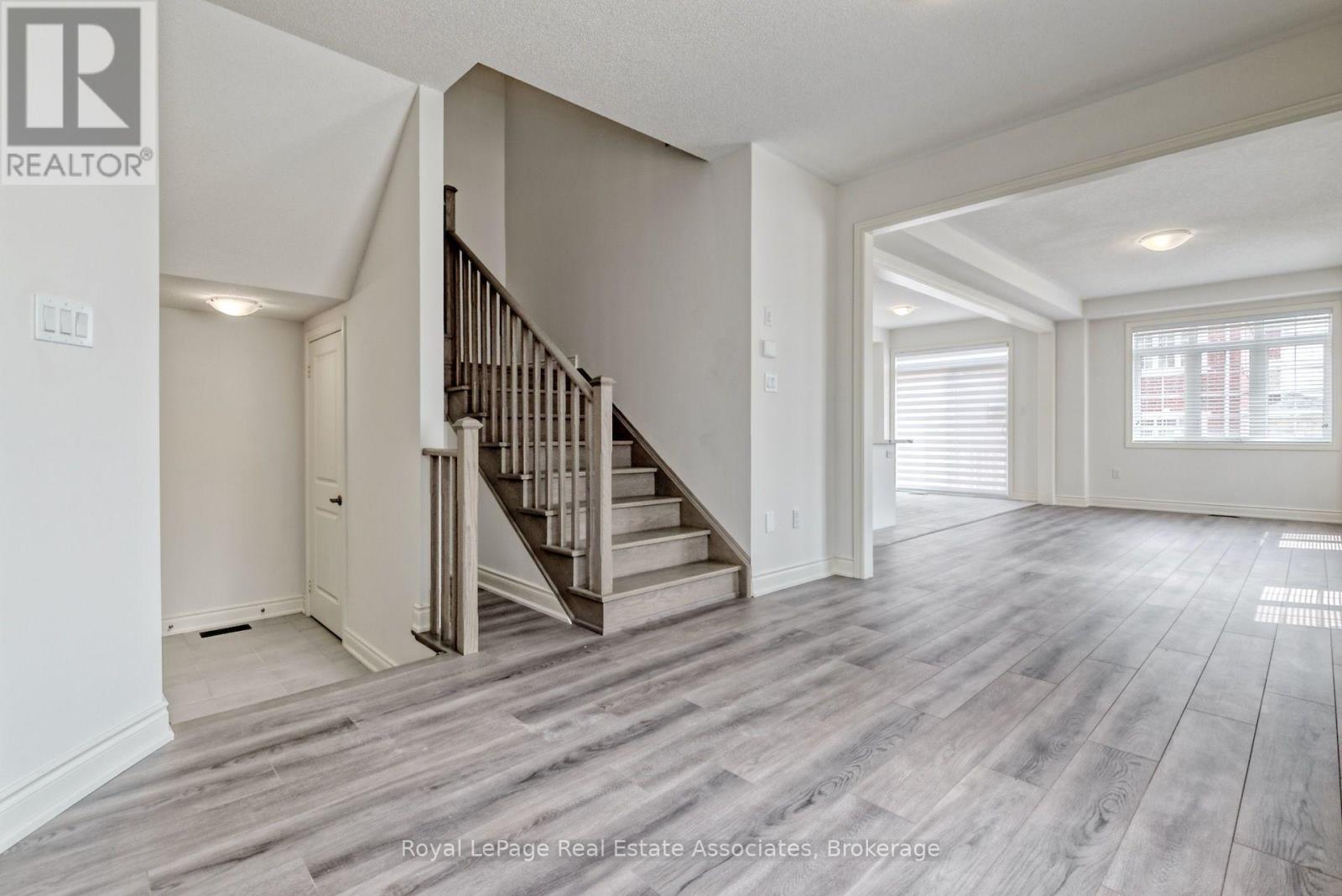 34 Attwater Drive E, Cambridge, Ontario N1T 0G6 - Photo 10 - X13656330