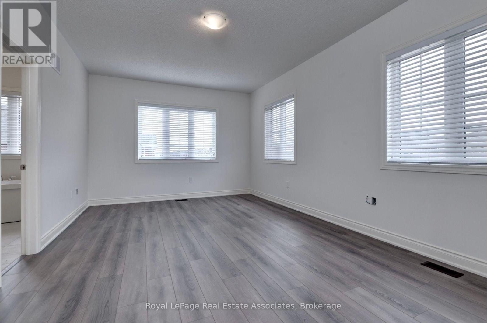 34 Attwater Drive E, Cambridge, Ontario N1T 0G6 - Photo 24 - X13656330