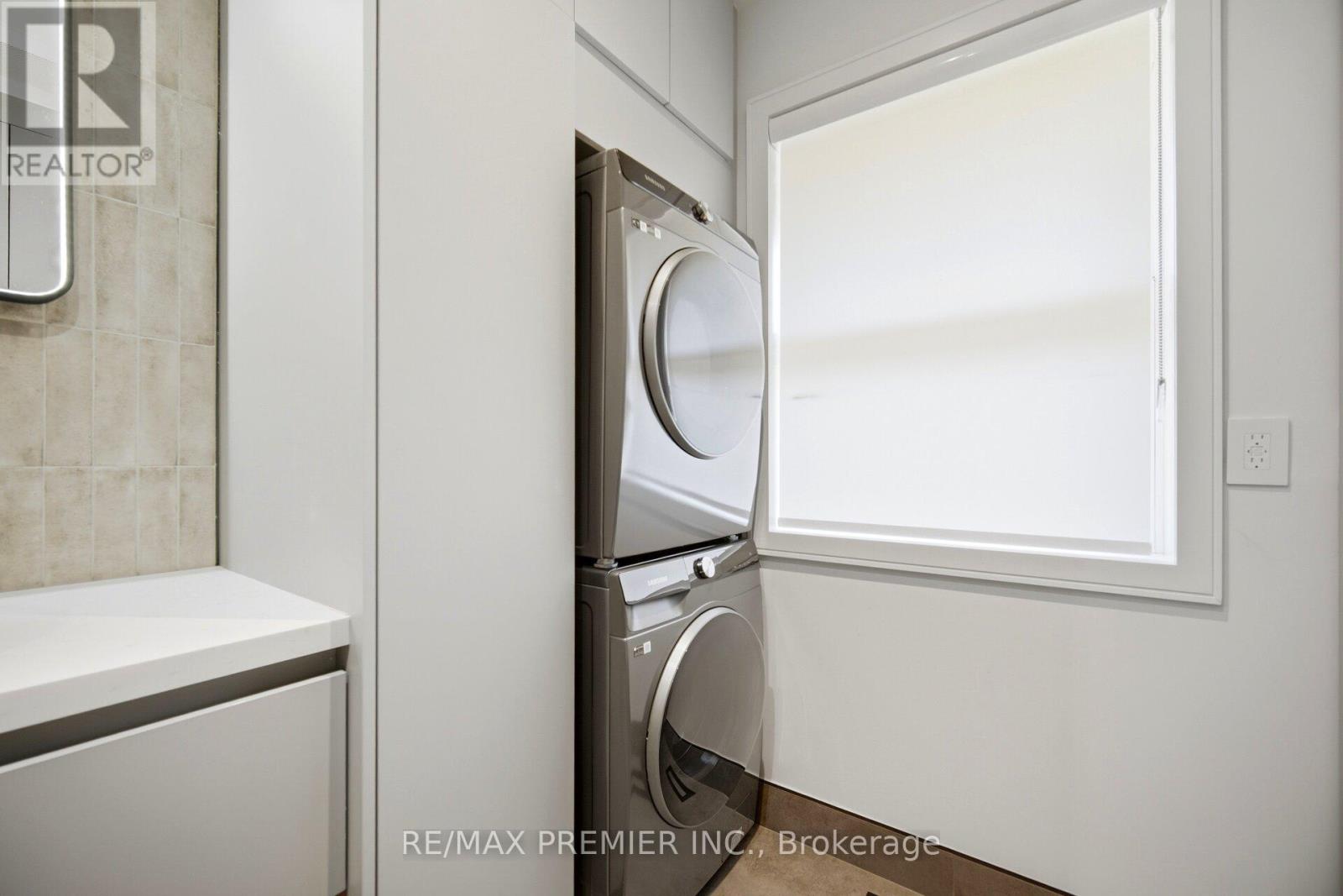 19 Jacinta Drive, Toronto, Ontario  M6L 1H6 - Photo 29 - W13656414