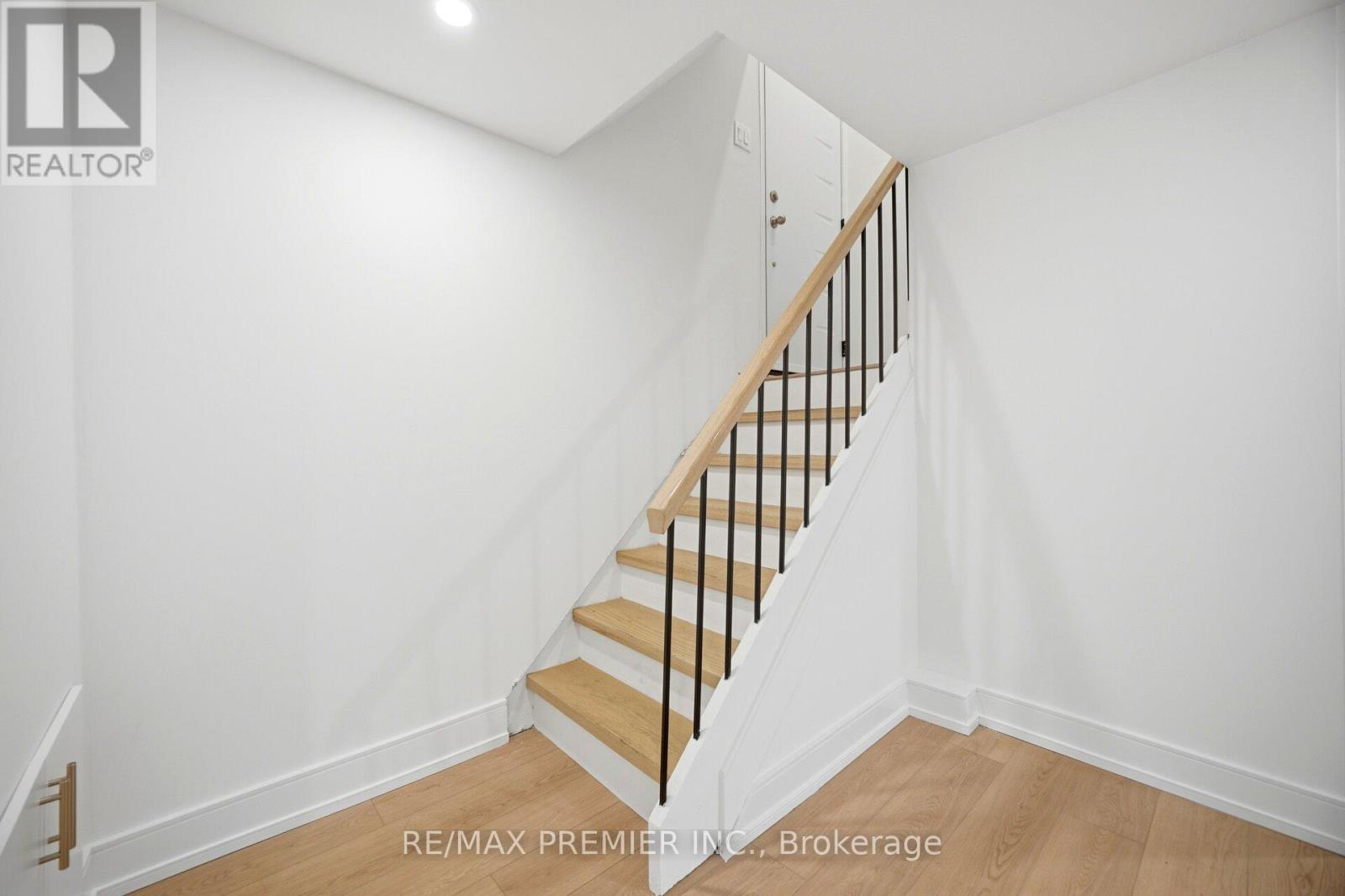 19 Jacinta Drive, Toronto, Ontario  M6L 1H6 - Photo 31 - W13656414