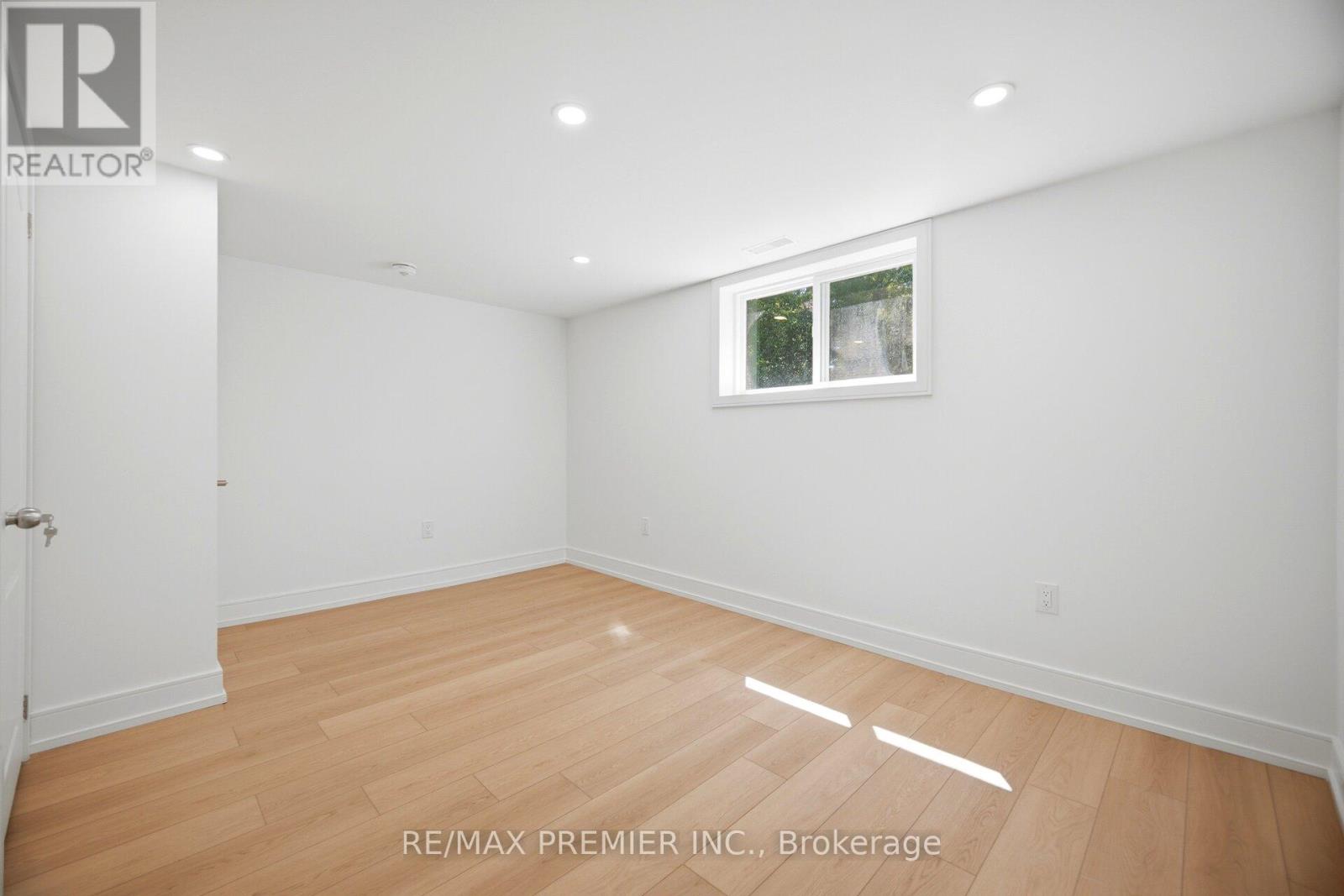 19 Jacinta Drive, Toronto, Ontario  M6L 1H6 - Photo 42 - W13656414