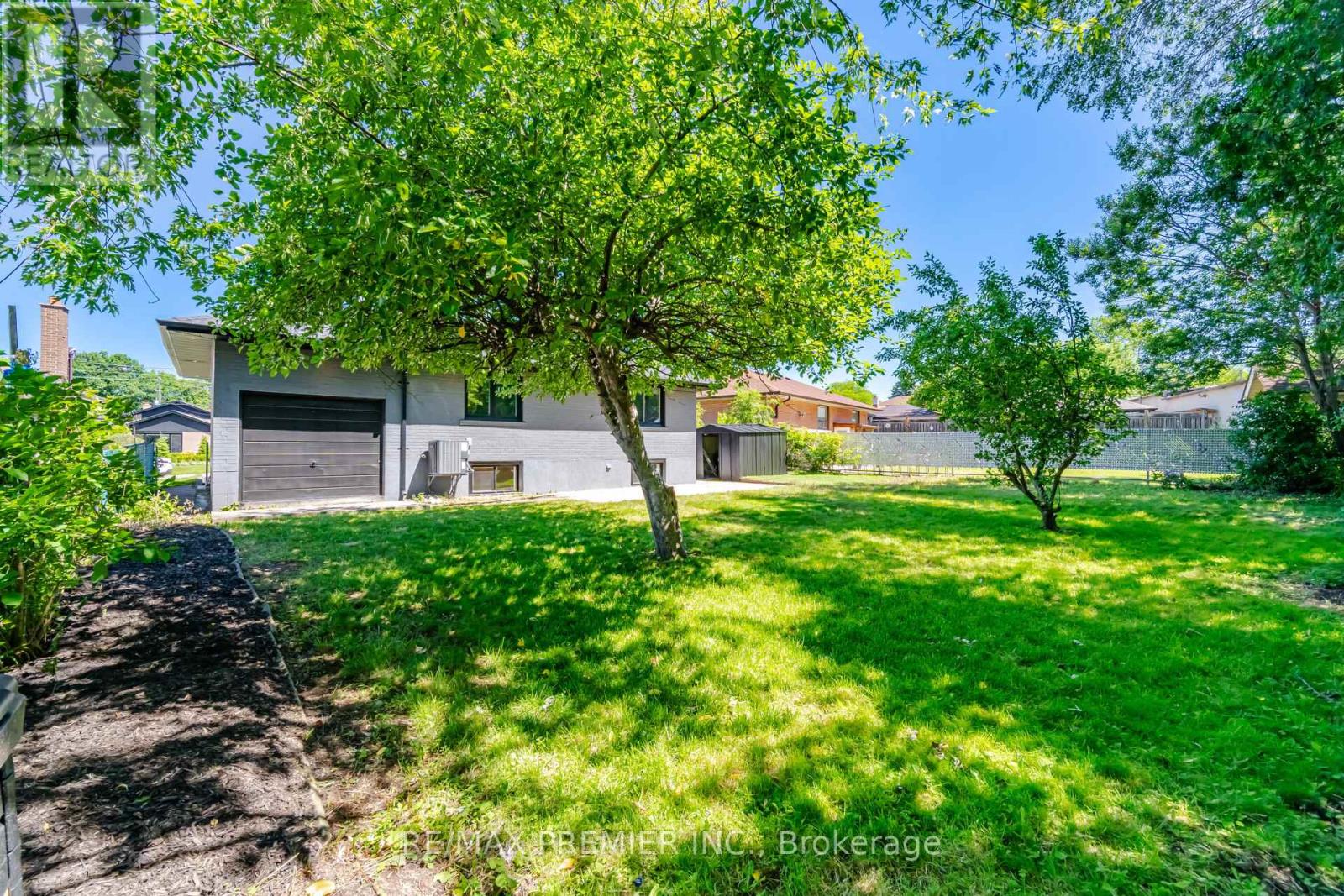 19 Jacinta Drive, Toronto, Ontario  M6L 1H6 - Photo 49 - W13656414