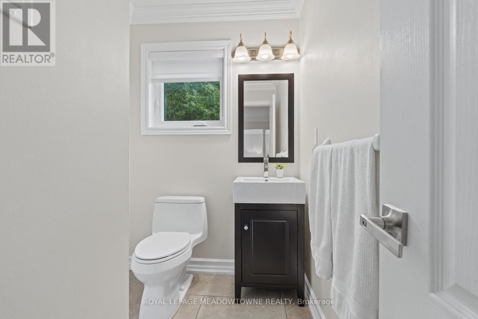 38 Chester Crescent, Halton Hills, Ontario  L7G 5W5 - Photo 20 - W13656424