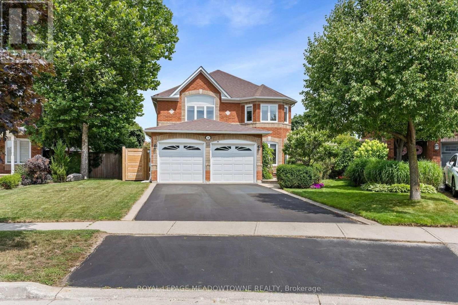 38 Chester Crescent, Halton Hills, Ontario  L7G 5W5 - Photo 3 - W13656424