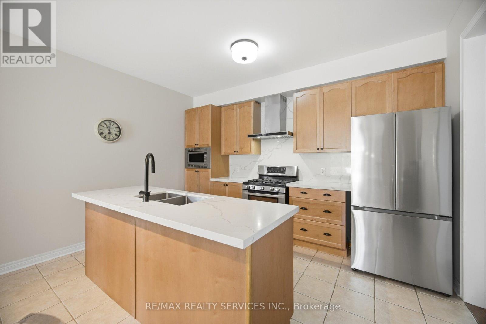 52 Atchison Drive, Caledon, Ontario  L7C 3R5 - Photo 10 - W13656460