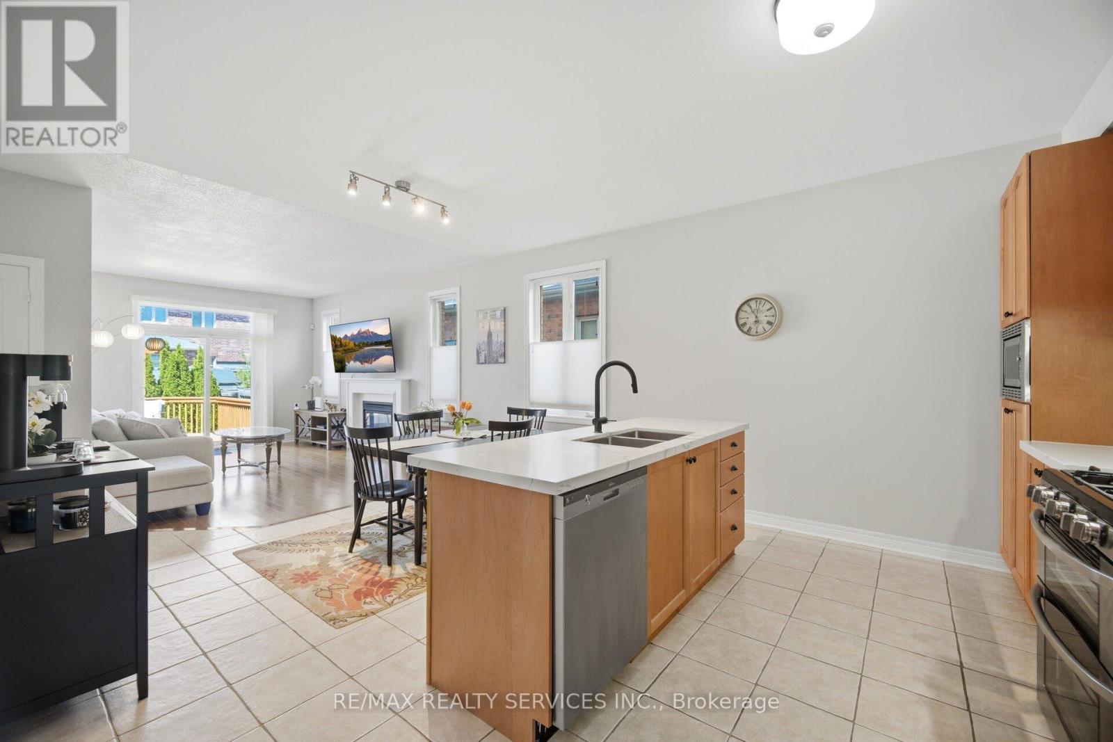 52 Atchison Drive, Caledon, Ontario  L7C 3R5 - Photo 12 - W13656460