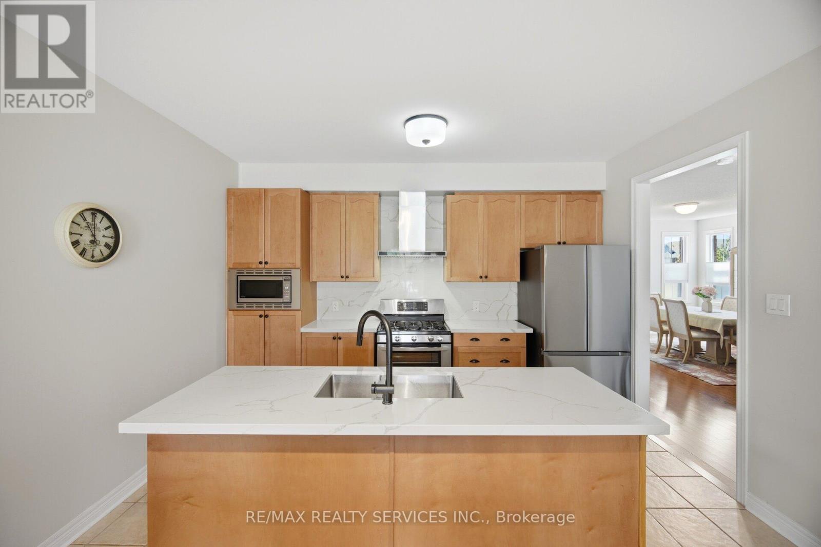 52 Atchison Drive, Caledon, Ontario  L7C 3R5 - Photo 9 - W13656460