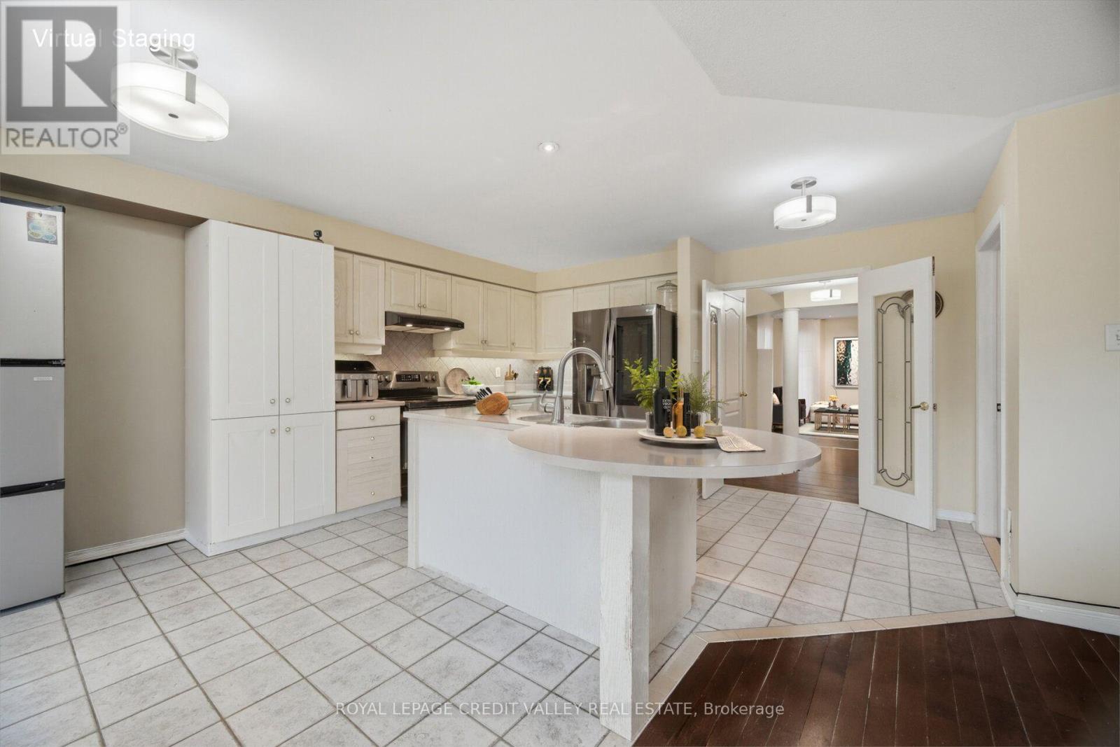 5 Porchlight Road, Brampton, Ontario  L6X 4S3 - Photo 13 - W13656468