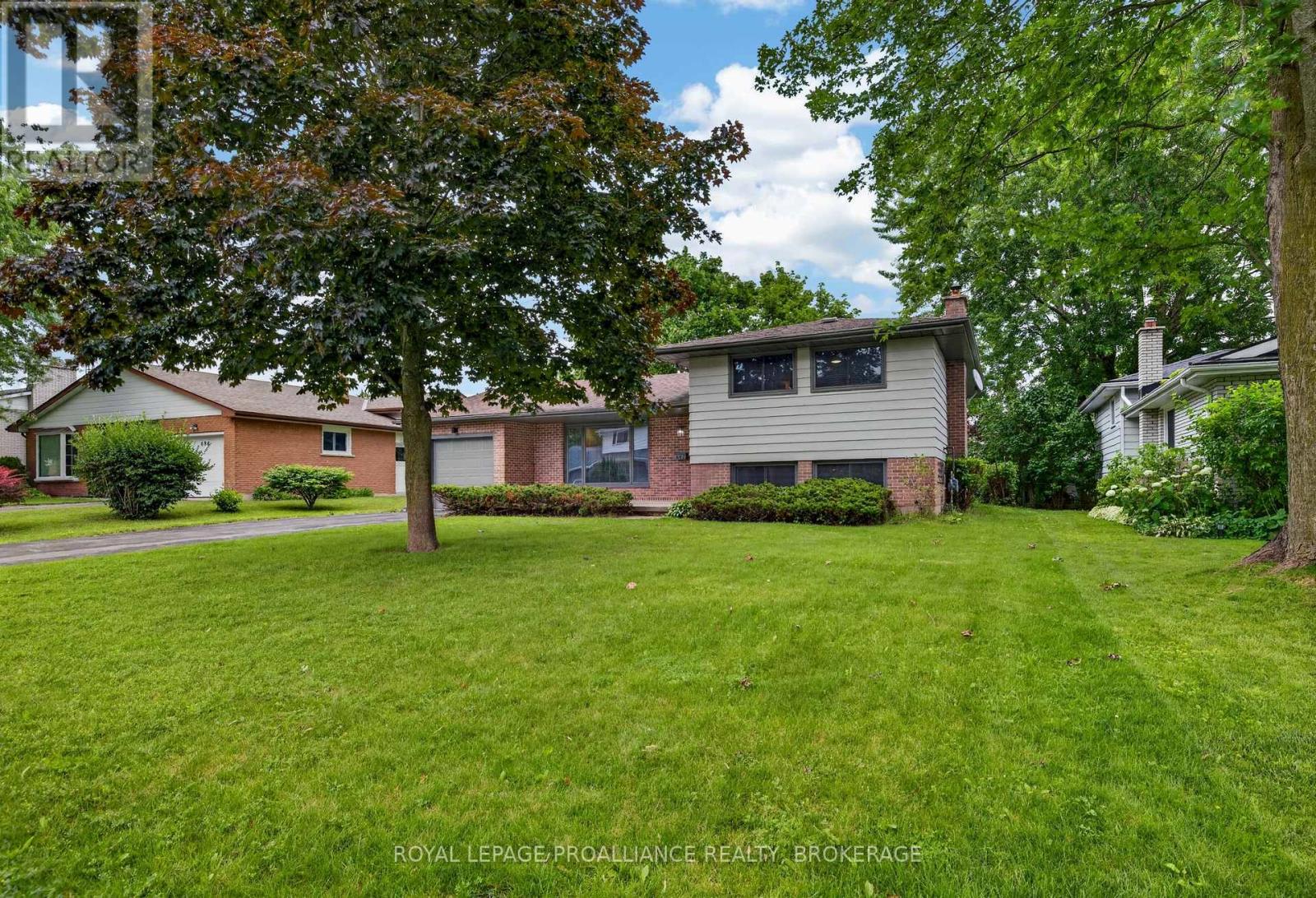 682 CARNABY STREET, Kingston, Ontario