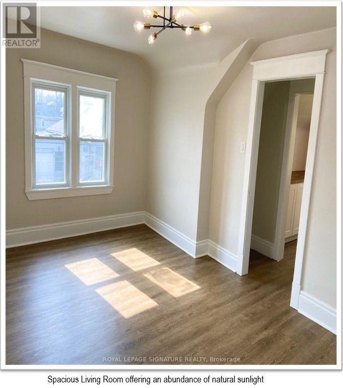 Upper - 13 Delaware Street, St. Catharines, Ontario L5M 5L9 - Photo 3 - X13656362