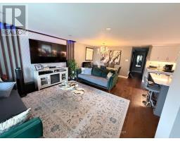107 GREENDALE CRESCENT, Kitchener, Ontario