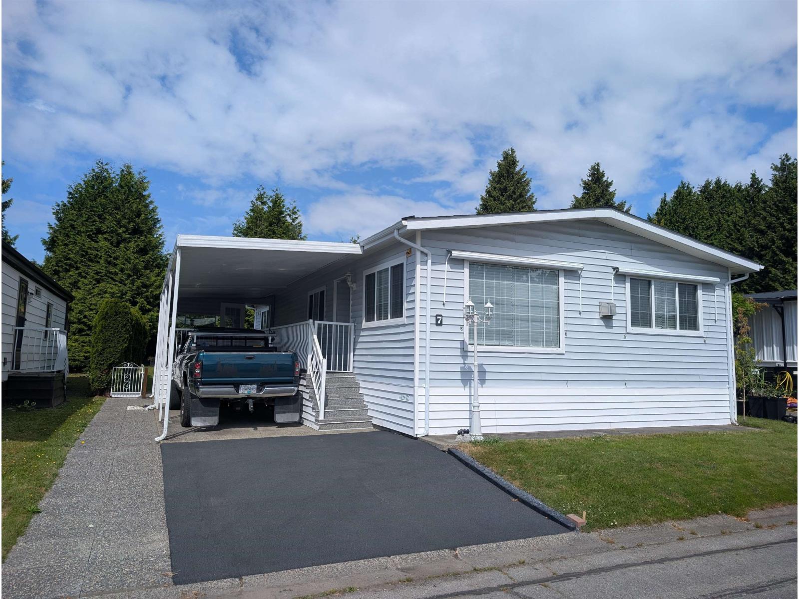 7 2303 CRANLEY DRIVE, surrey, British Columbia