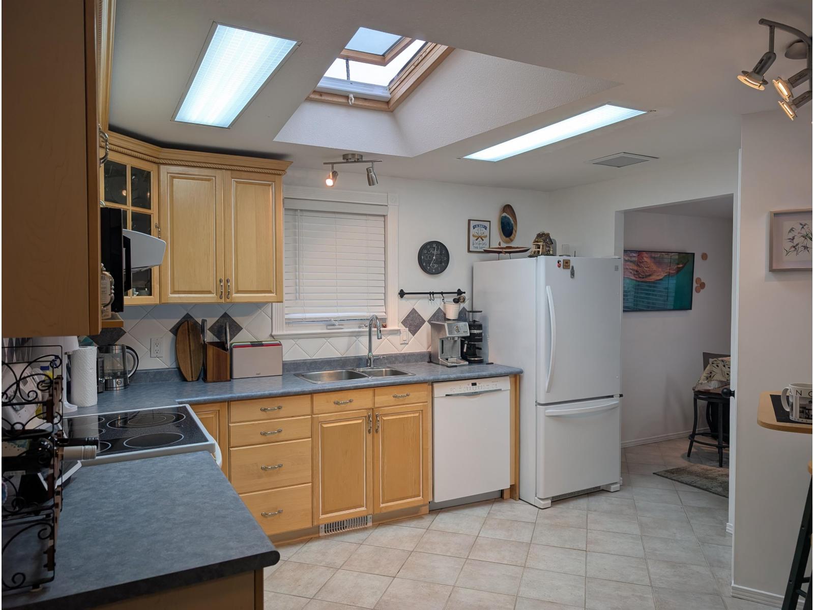 7 2303 Cranley Drive, Surrey, British Columbia  V4A 8W9 - Photo 3 - R3154062