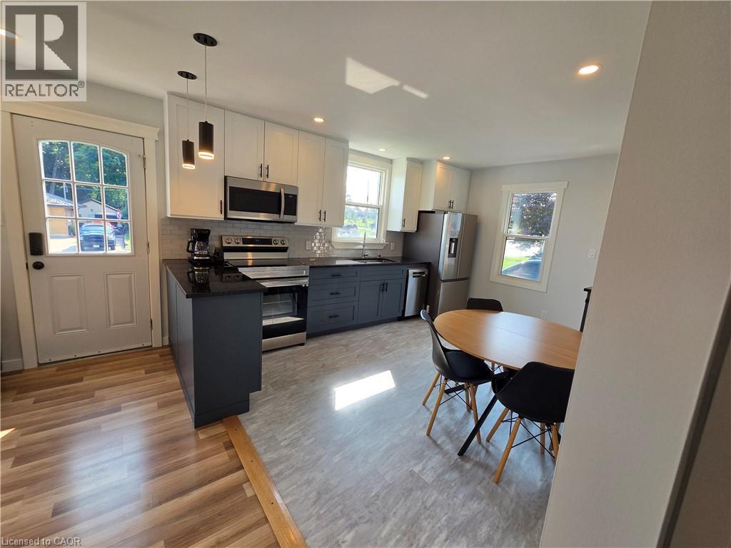 304 Mill Street, Woodstock, Ontario  N4S 2X5 - Photo 4 - 40854160