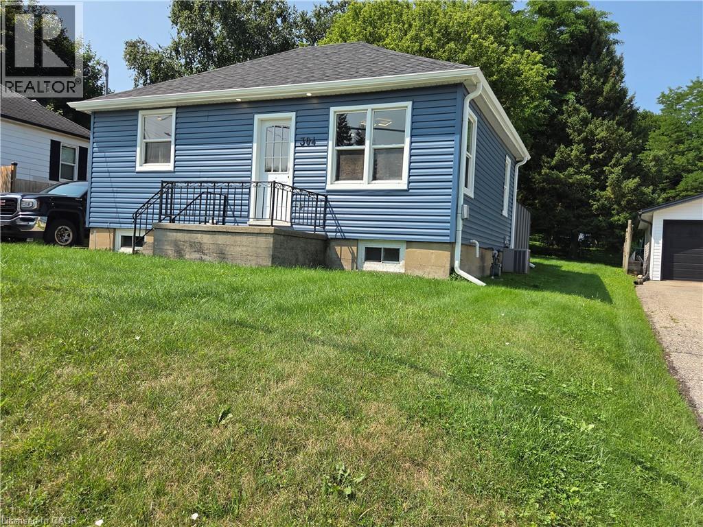 304 Mill Street, Woodstock, Ontario  N4S 2X5 - Photo 2 - 40854160