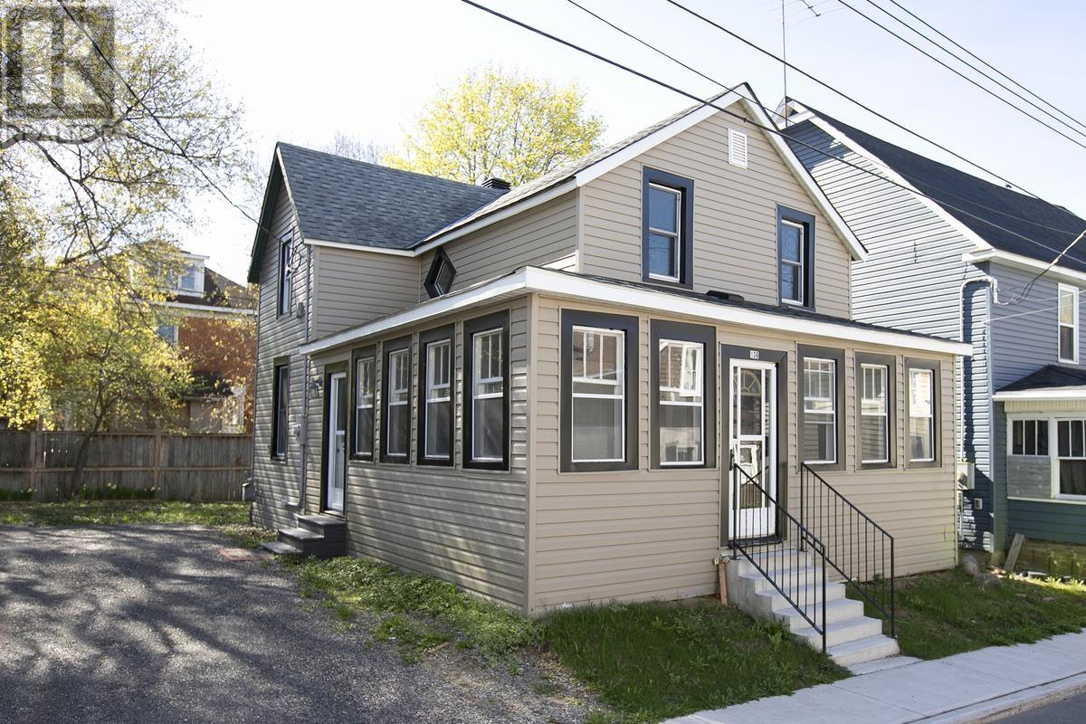 136 Biggings AVE