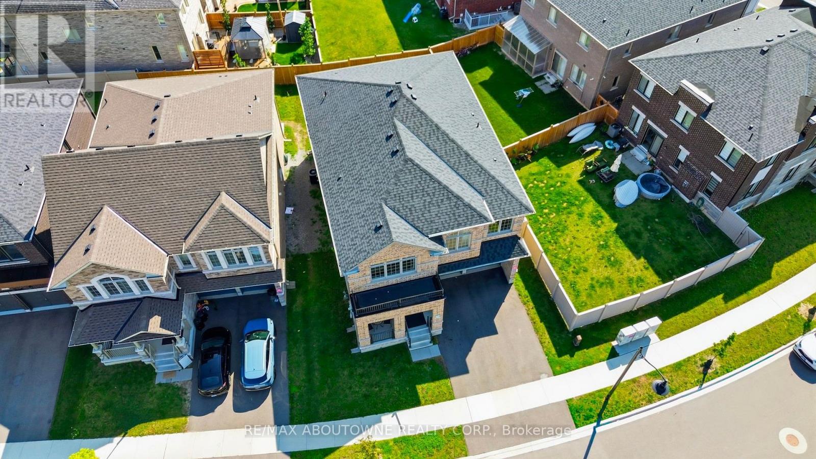 11 Grierson Trail, Hamilton, Ontario  L8B 1X5 - Photo 39 - X13652268