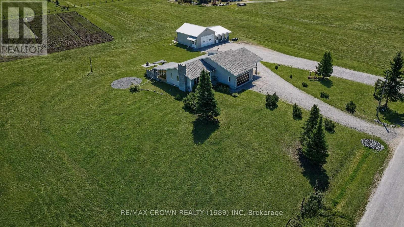 53 Cloutier Road N, Hearst, Ontario  P0L 1N0 - Photo 2 - T13656732