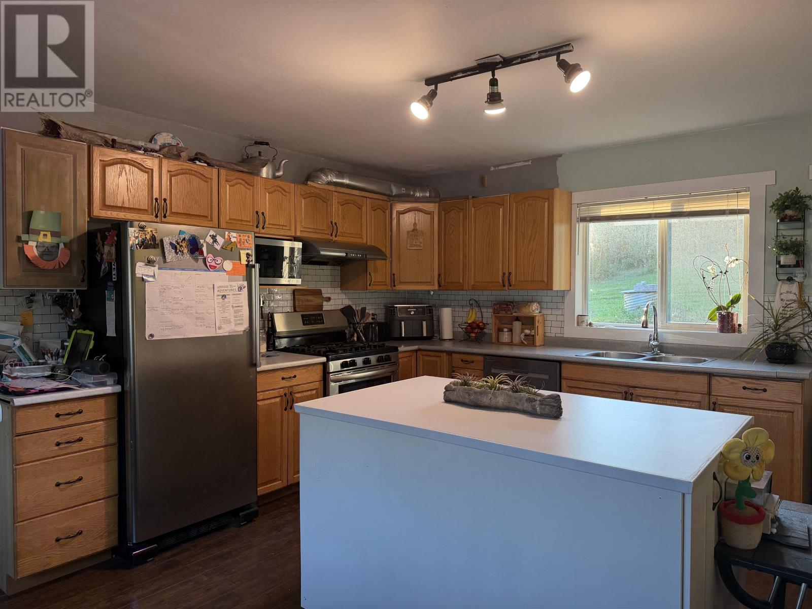 16 James Road, Kenora, Ontario  P9N 0E2 - Photo 7 - TB2602203