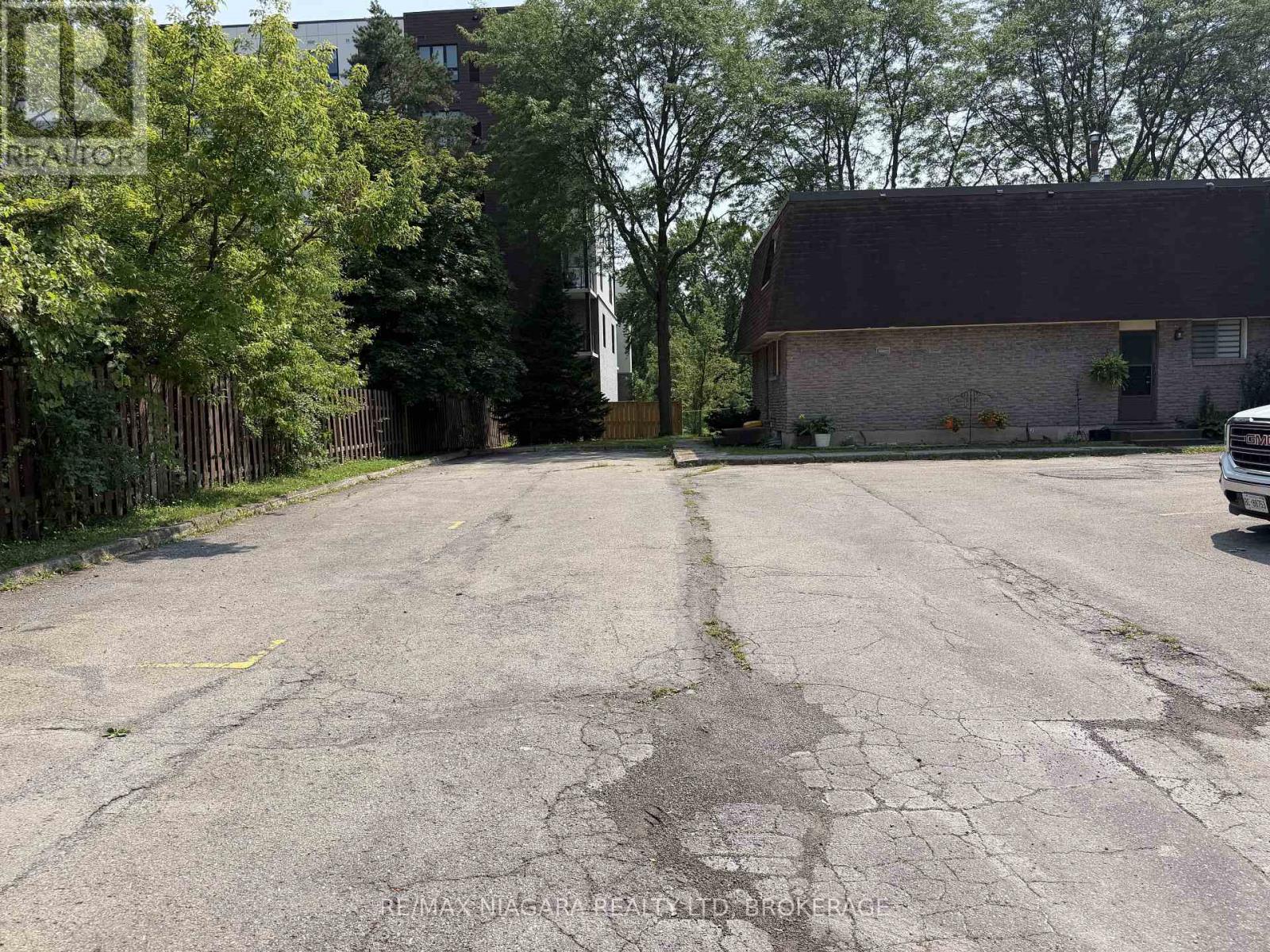 1 - 21 Woodlawn Road, Welland, Ontario  L3C 5Y7 - Photo 14 - X13656568