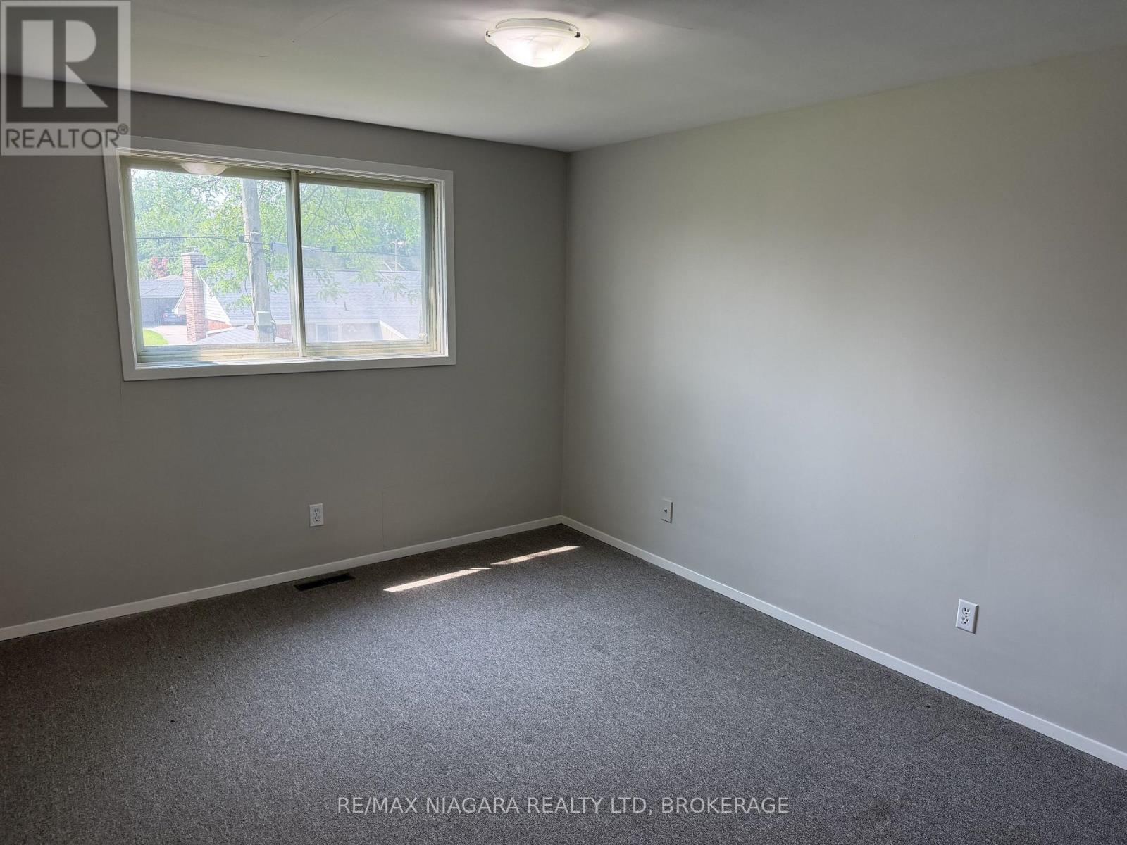 1 - 21 Woodlawn Road, Welland, Ontario  L3C 5Y7 - Photo 8 - X13656568