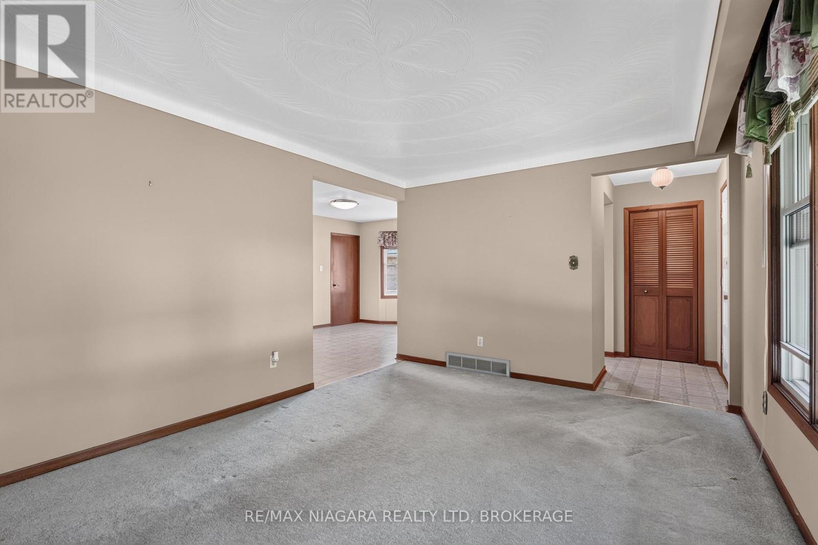 5777 Sunnylea Crescent, Niagara Falls (Arad/fallsview), Ontario L2G 2S1 - Photo 18 - X13656640