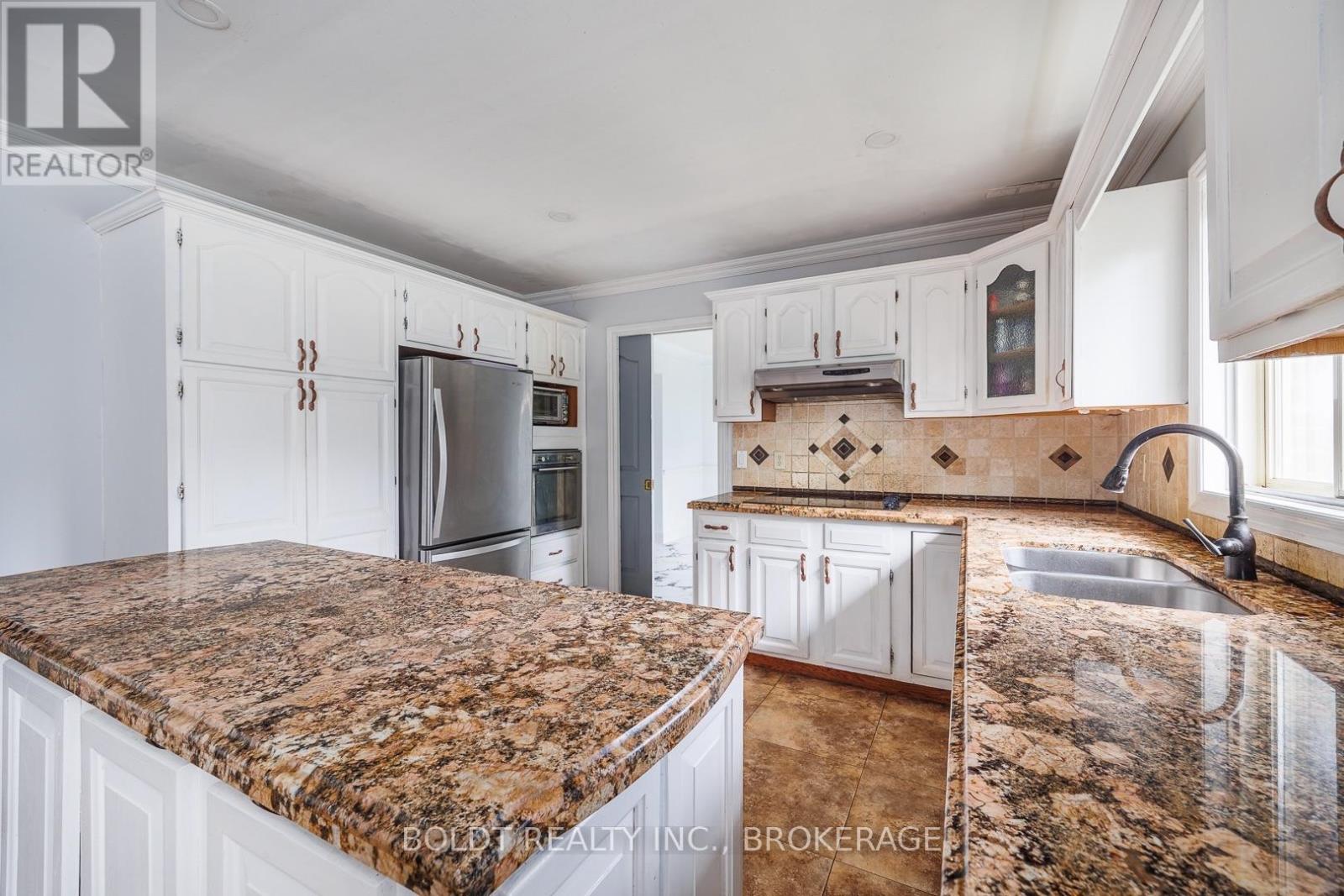 259 Farr Street, Pelham, Ontario  L0S 1C0 - Photo 3 - X13656760