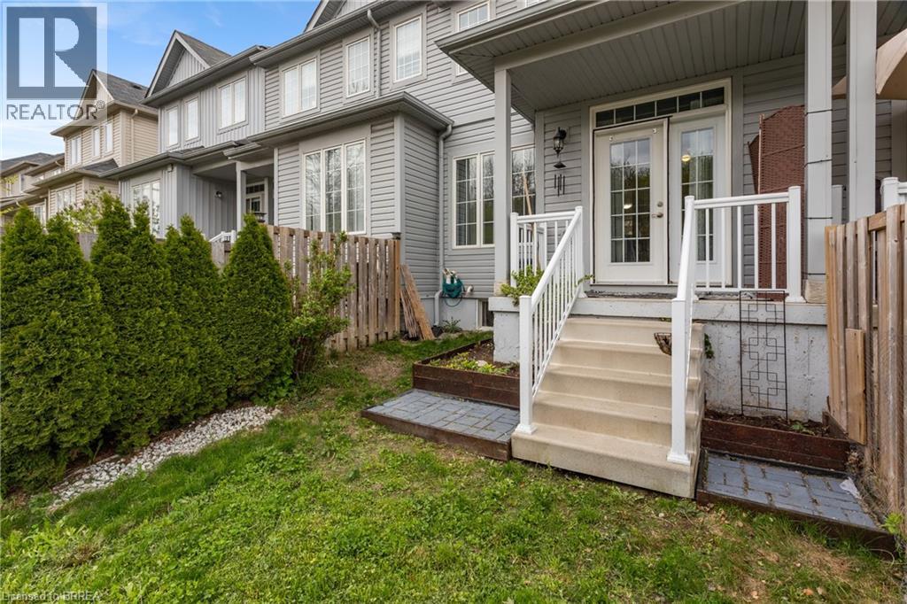 21 Diana Avenue Unit# 32, Brantford, Ontario  N3T 0G7 - Photo 2 - 40826574