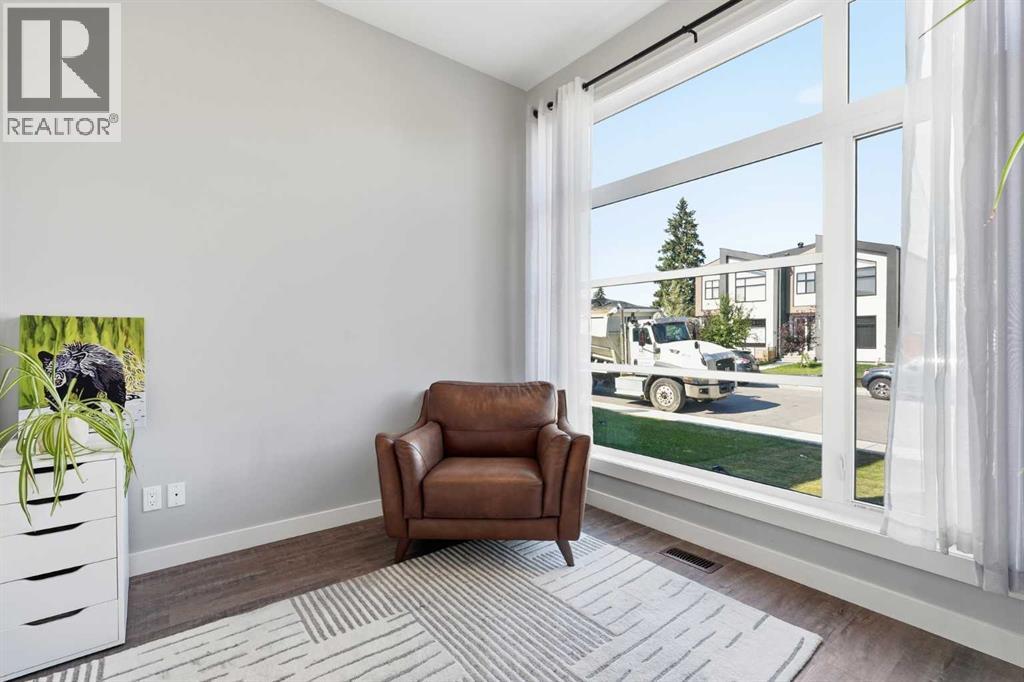 4609 72 Street NW, Calgary, Alberta  T3B 2L3 - Photo 13 - A2327999