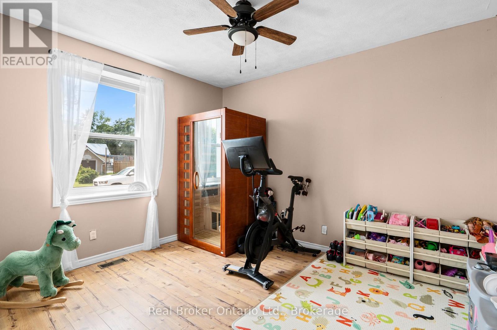 1 Wall Street, South Bruce, Ontario  N0G 2S0 - Photo 14 - X13647828